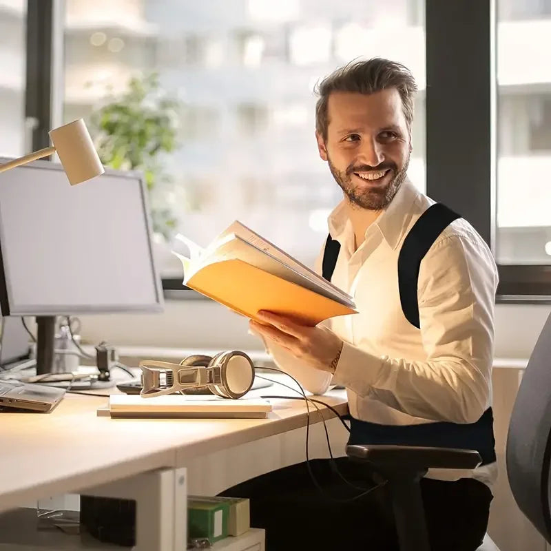 Posture Corrector for Men and Women, Adjustable Upper Back Brace, Muscle Memory Support Straightener, Providing Pain Relief