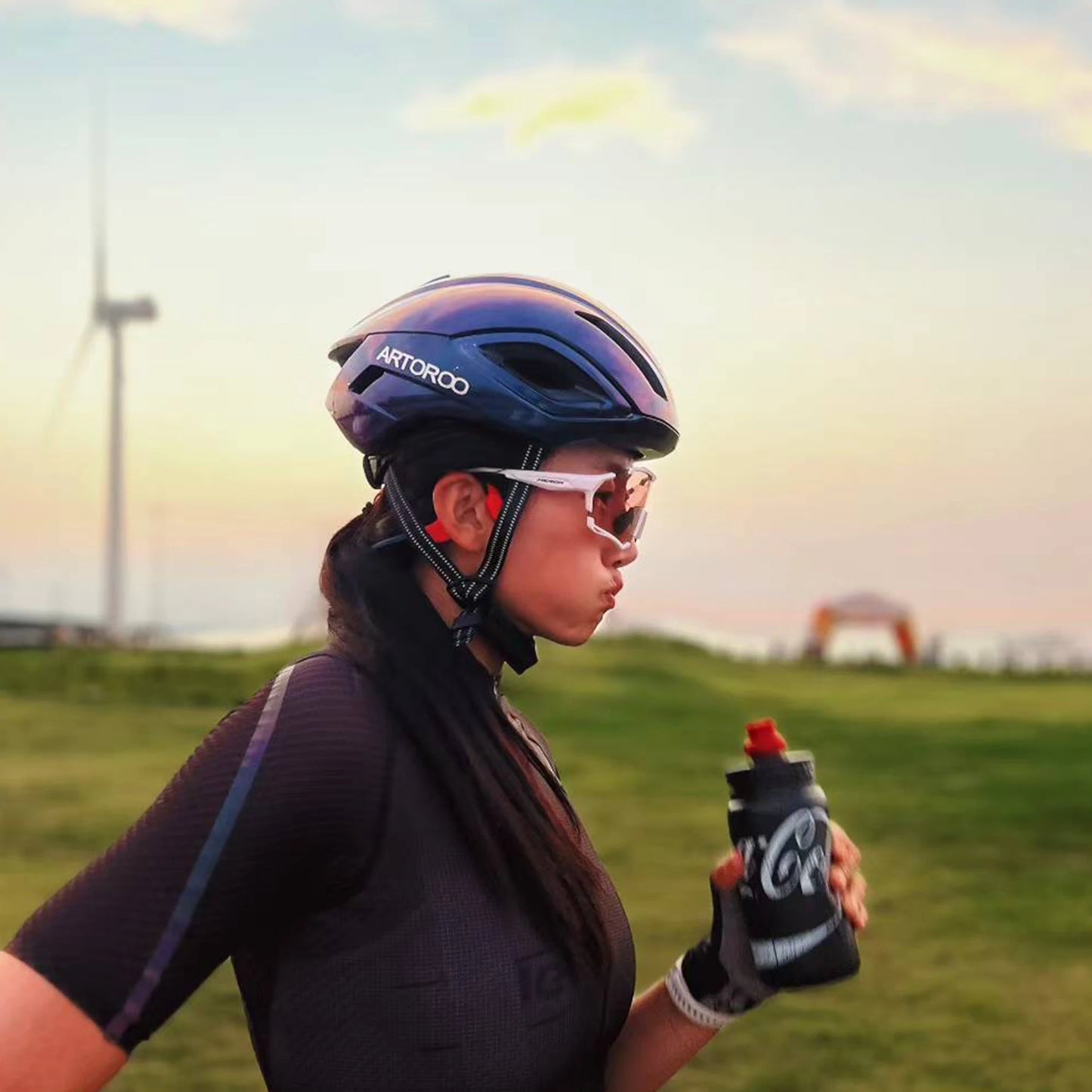 ARTOROO Adult Road Bike Bicycle Helmet for Women and Men, Ultralight aero Large Size Woman Bicycle Cycling Helmet Size Adjustable